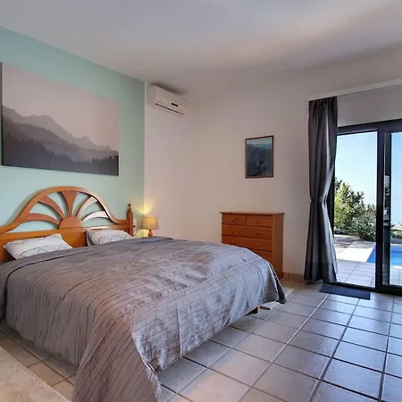 Casa Dos Dragos Casa de Férias *